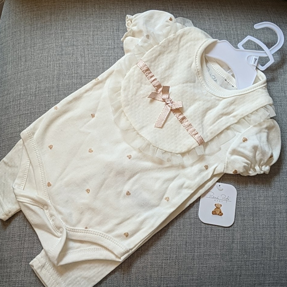 Nwt Ivory 3 piece set.